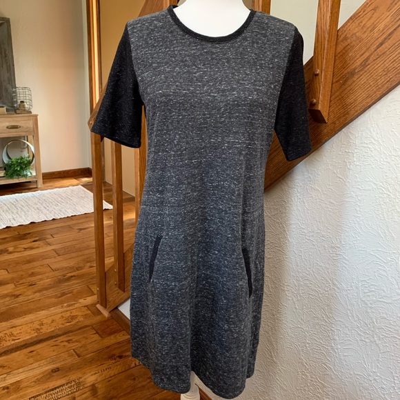 Lou & Grey Dresses & Skirts - Lou & Grey short sleeve dress. Size: M